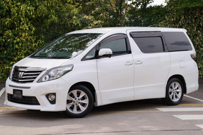 2010 Toyota Alphard