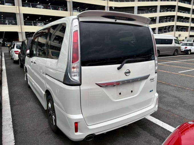 2012 Nissan Serena