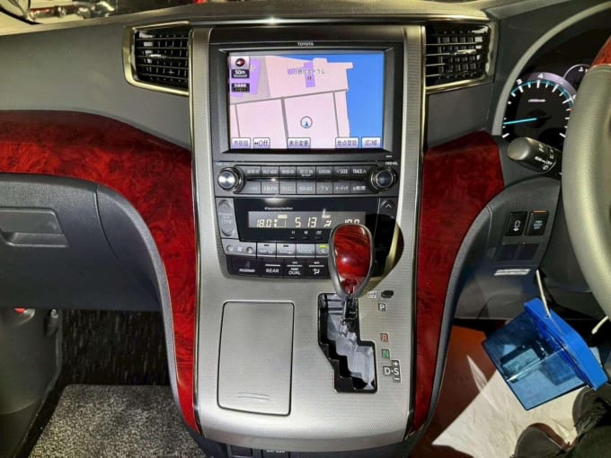 2009 Toyota Vellfire