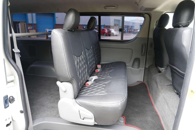 2010 Toyota Hiace
