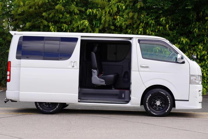 2010 Toyota Hiace