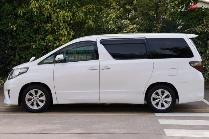 2010 Toyota Alphard