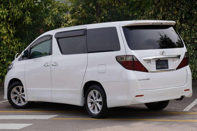 2010 Toyota Alphard
