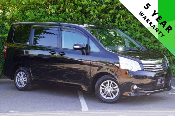 2012 Toyota Noah