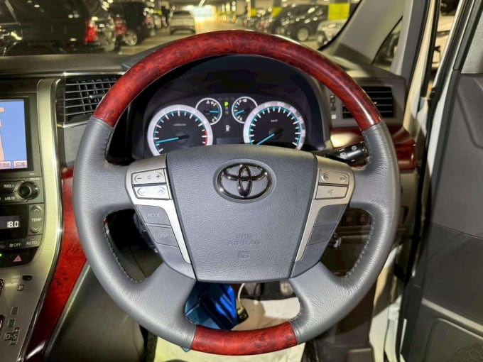 2009 Toyota Vellfire