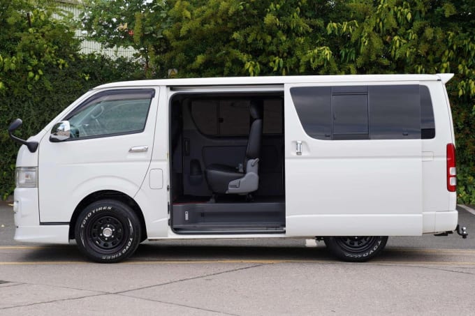 2010 Toyota Hiace