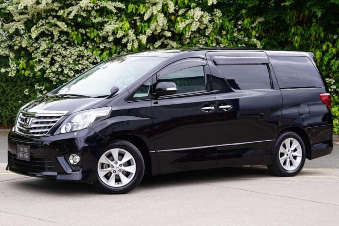 2013 Toyota Alphard