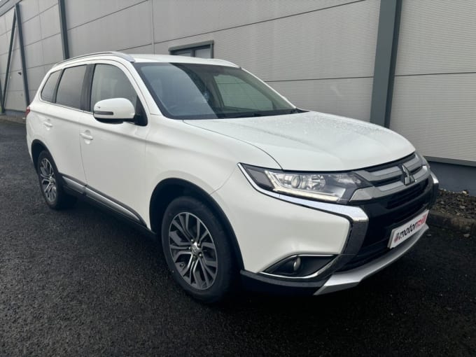 2025 Mitsubishi Outlander