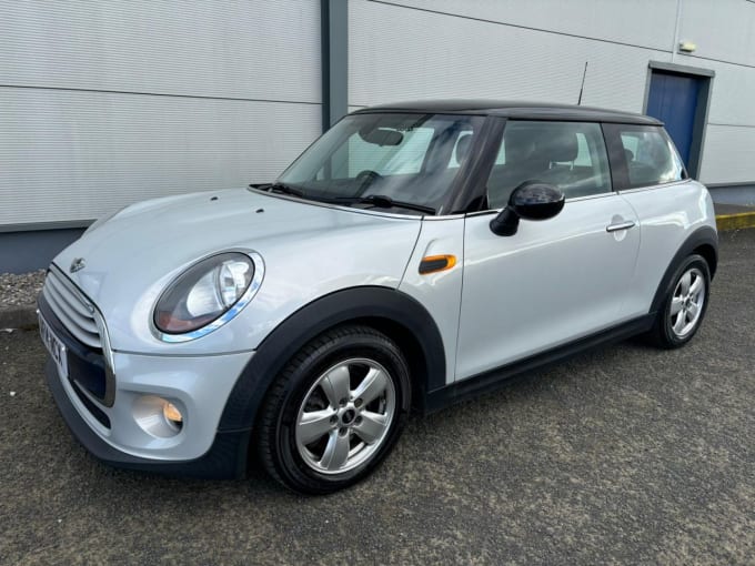 2024 Mini Hatch