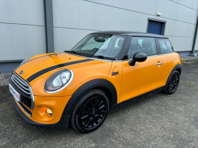 2025 Mini Hatch