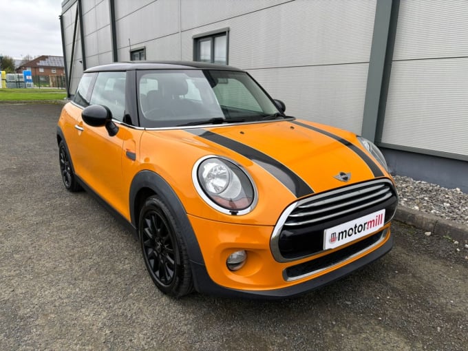 2025 Mini Hatch