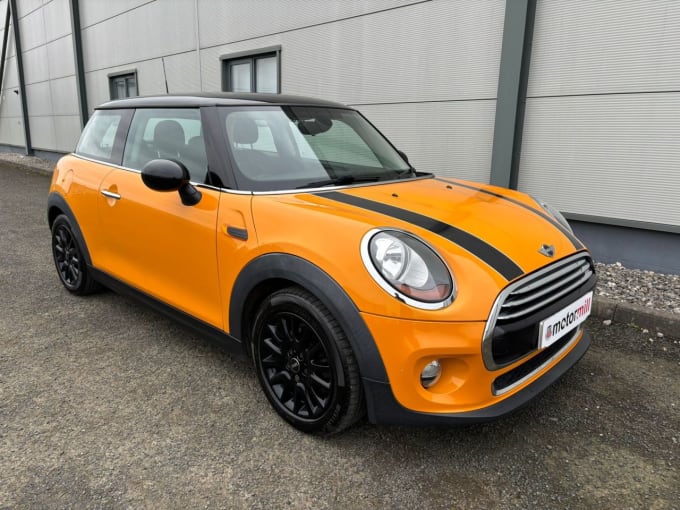 2025 Mini Hatch