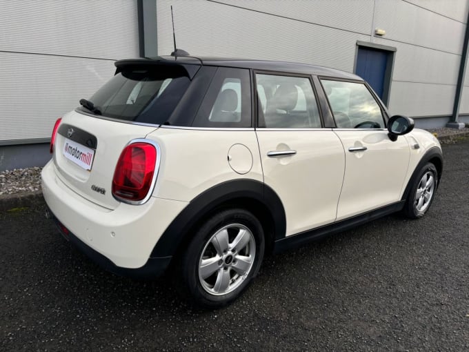 2025 Mini Hatch