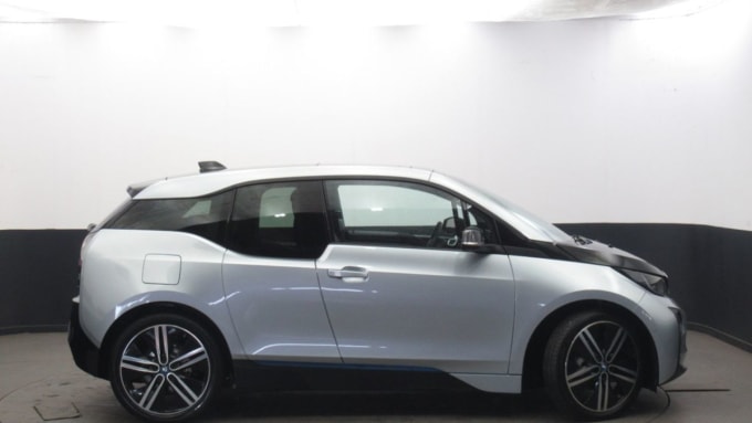 2025 BMW I3