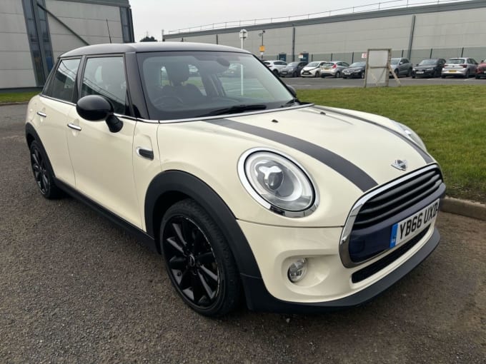 2025 Mini Hatch