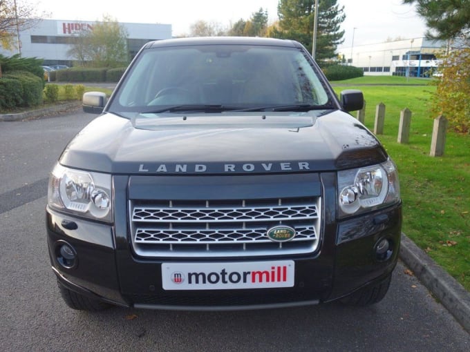 2025 Land Rover Freelander 2