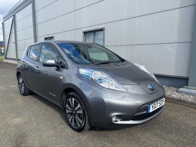 2025 Nissan Leaf