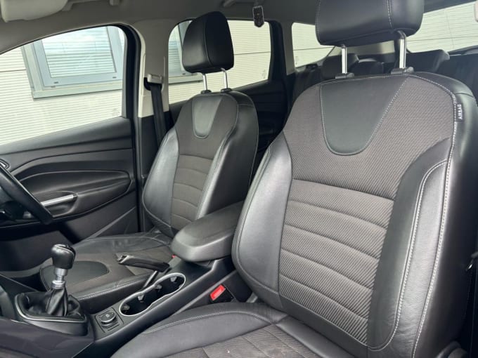 2025 Ford Kuga