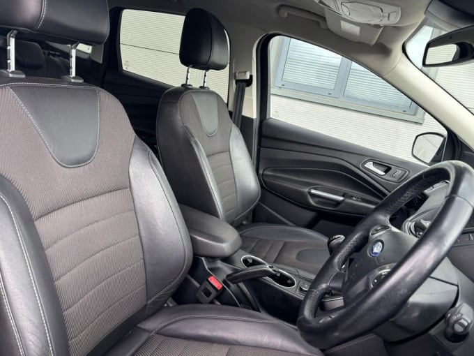 2025 Ford Kuga