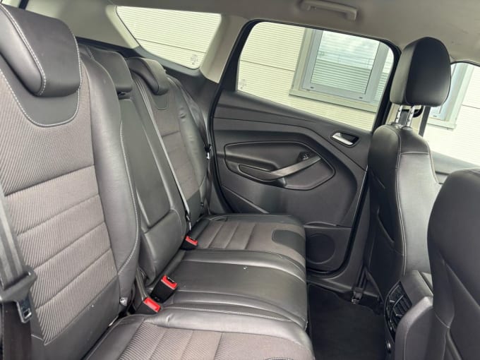 2025 Ford Kuga