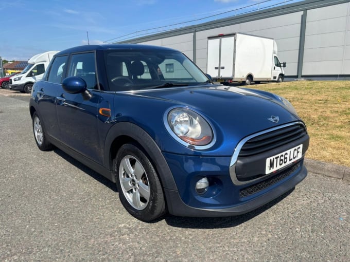 2025 Mini Hatch