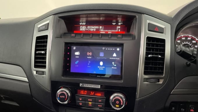 2025 Mitsubishi Shogun