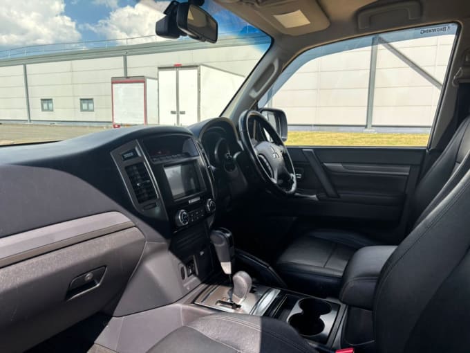 2025 Mitsubishi Shogun