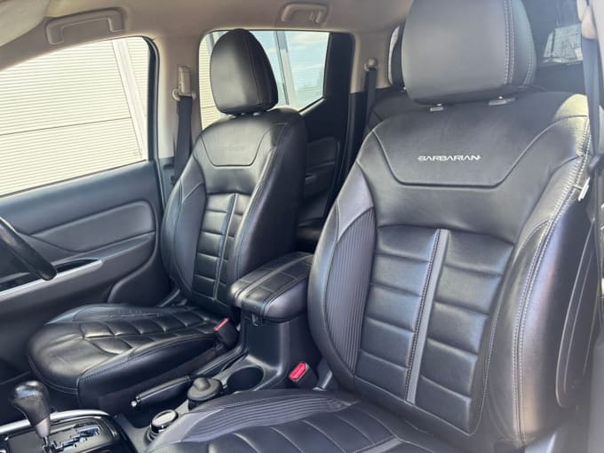 2025 Mitsubishi L200