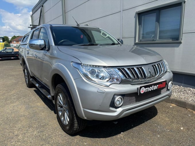 2025 Mitsubishi L200