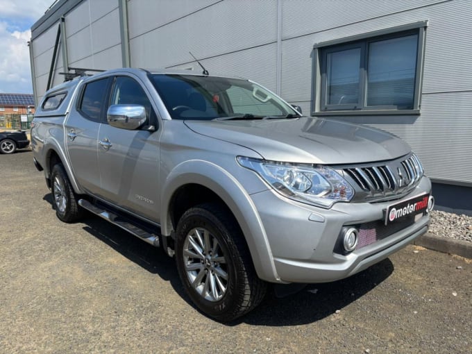 2025 Mitsubishi L200