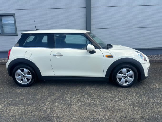 2025 Mini Hatch