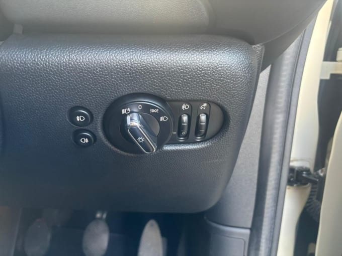 2025 Mini Hatch