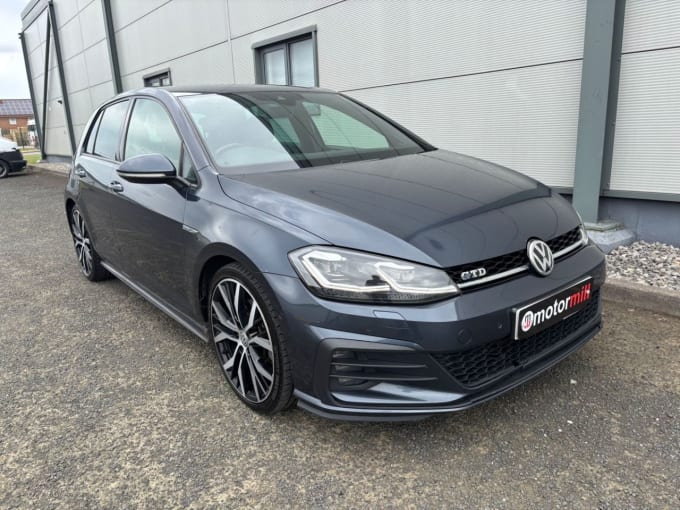 2025 Volkswagen Golf
