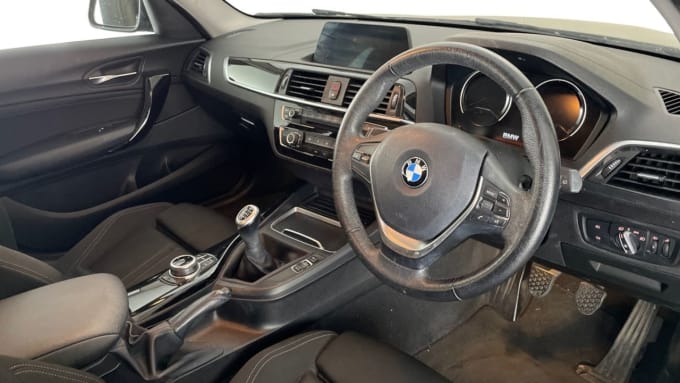2025 BMW 1 Series