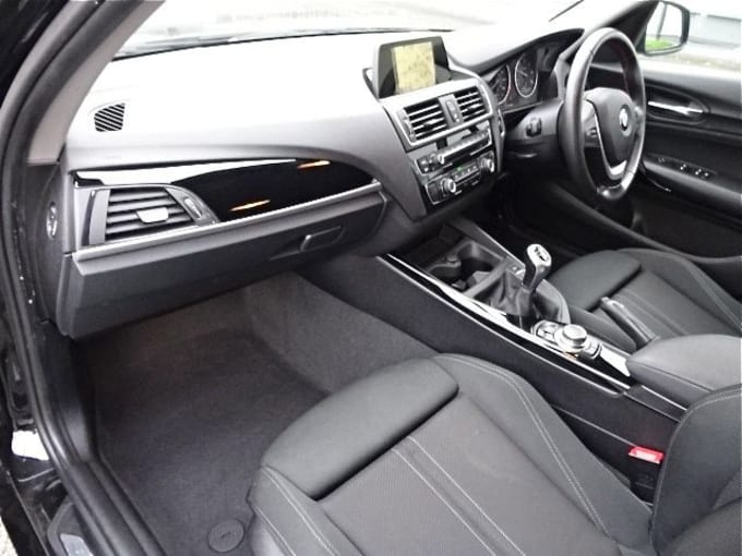 2025 BMW 1 Series