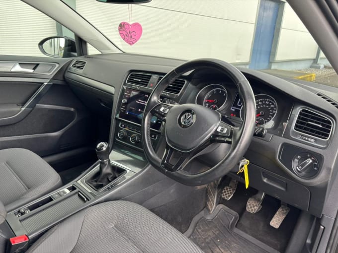2025 Volkswagen Golf