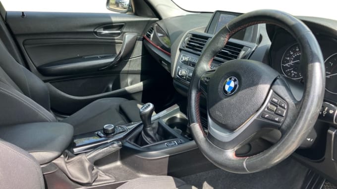 2025 BMW 1 Series
