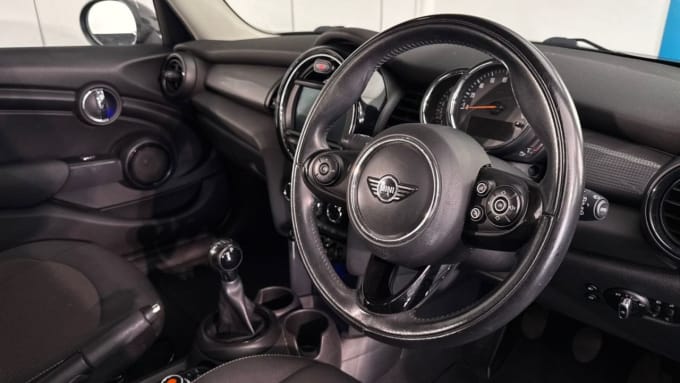2025 Mini Hatch