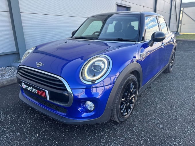 2018 Mini Hatch