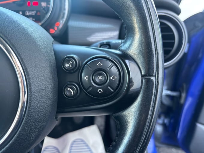 2018 Mini Hatch