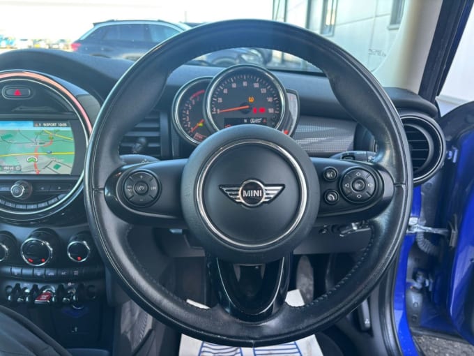 2018 Mini Hatch