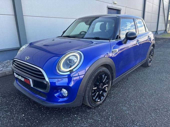 2018 Mini Hatch