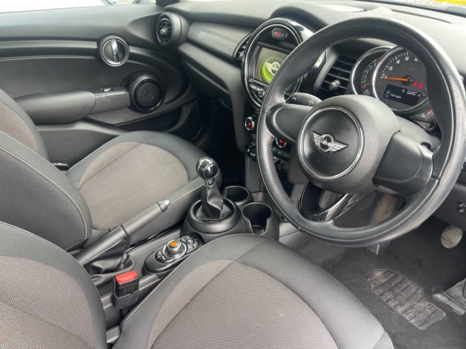 2025 Mini Hatch