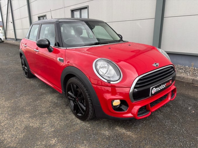2025 Mini Hatch
