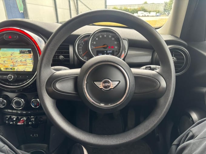 2025 Mini Hatch