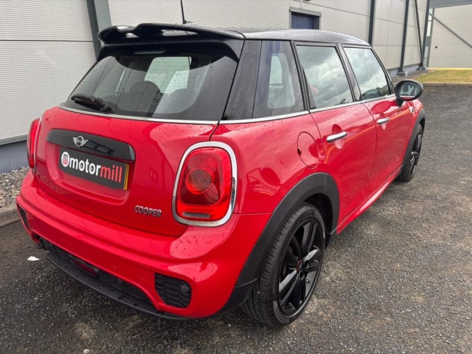 2025 Mini Hatch