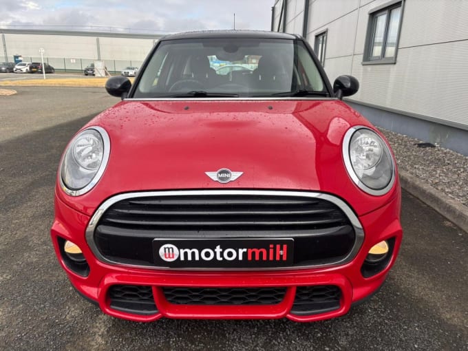 2025 Mini Hatch