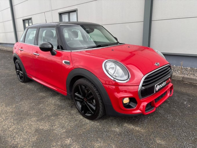 2025 Mini Hatch