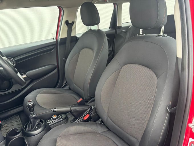 2025 Mini Hatch