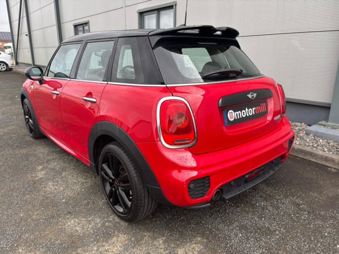 2025 Mini Hatch